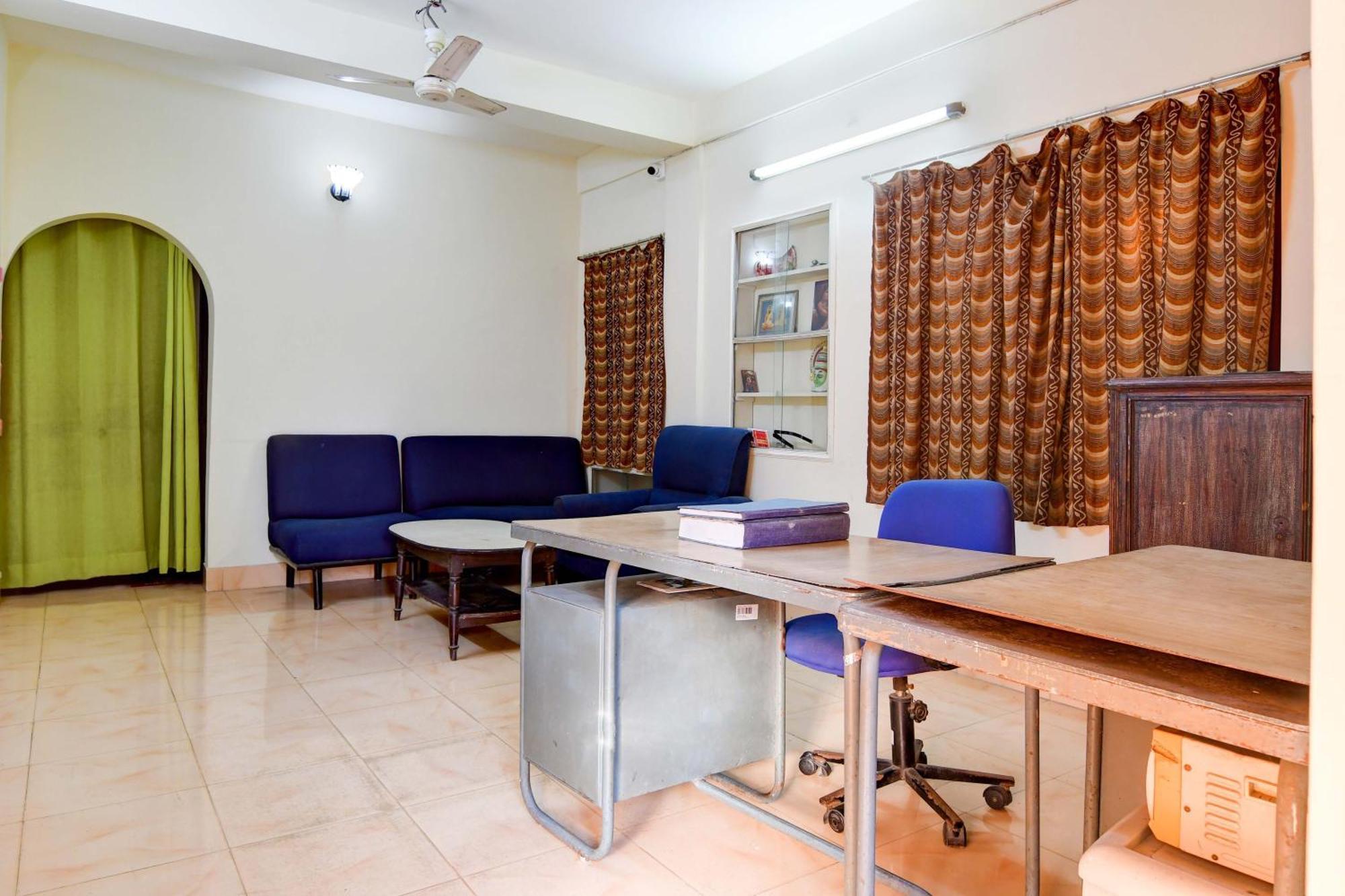 Oyo Simplex Guest House Behala Calcuta Exterior foto