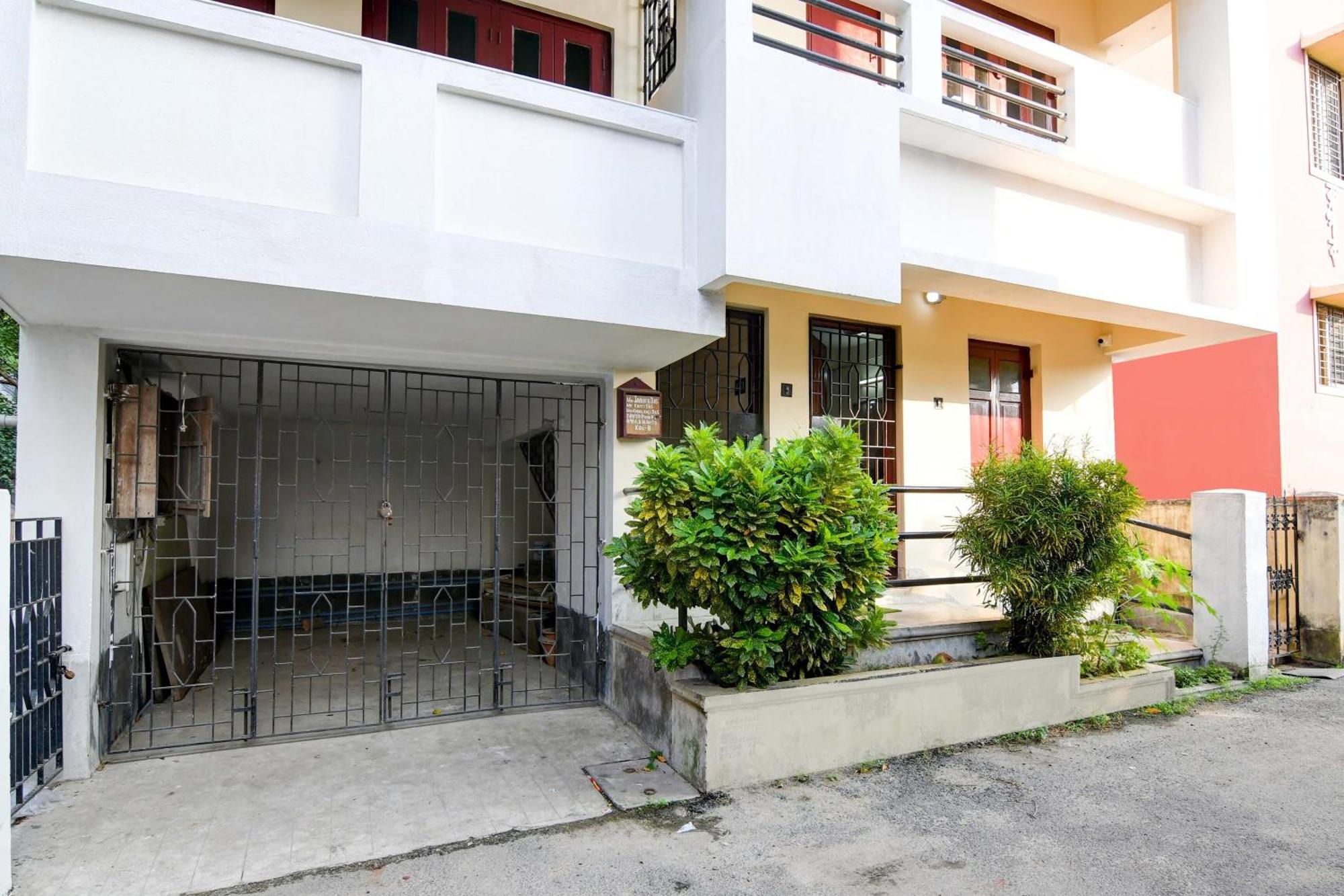 Oyo Simplex Guest House Behala Calcuta Exterior foto