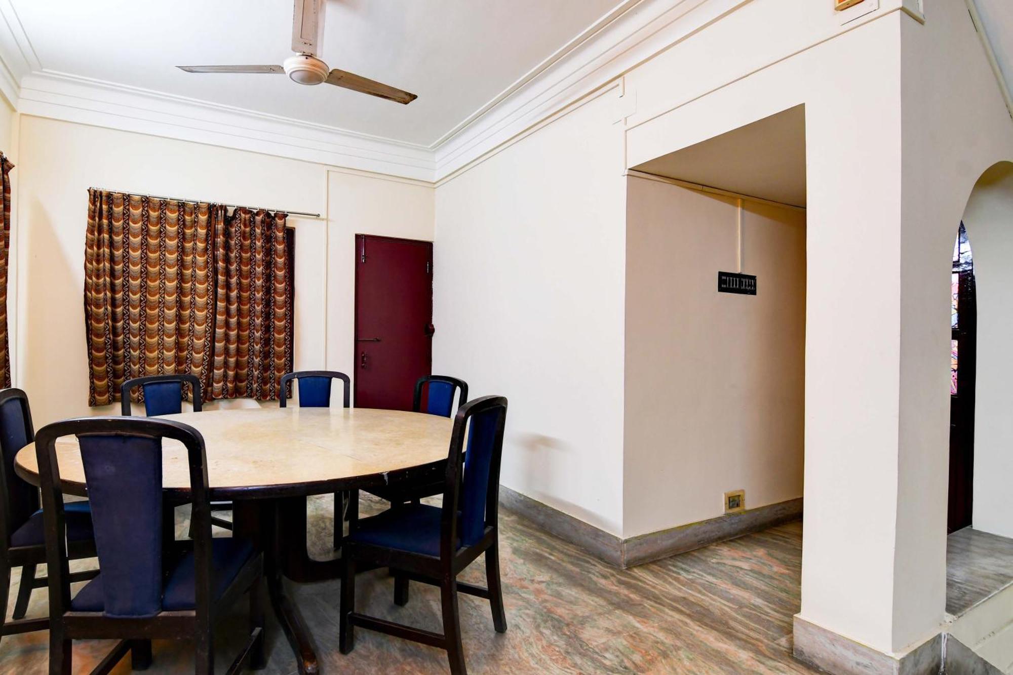 Oyo Simplex Guest House Behala Calcuta Exterior foto