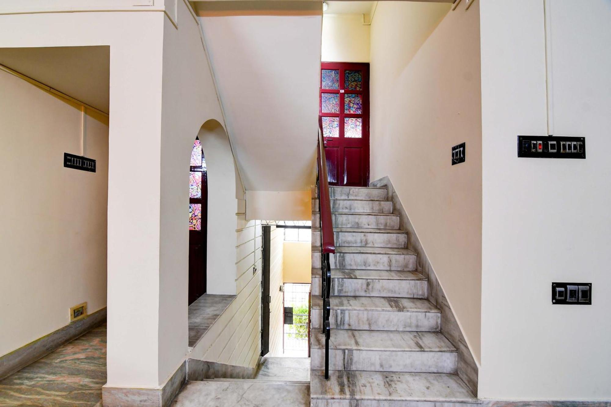 Oyo Simplex Guest House Behala Calcuta Exterior foto