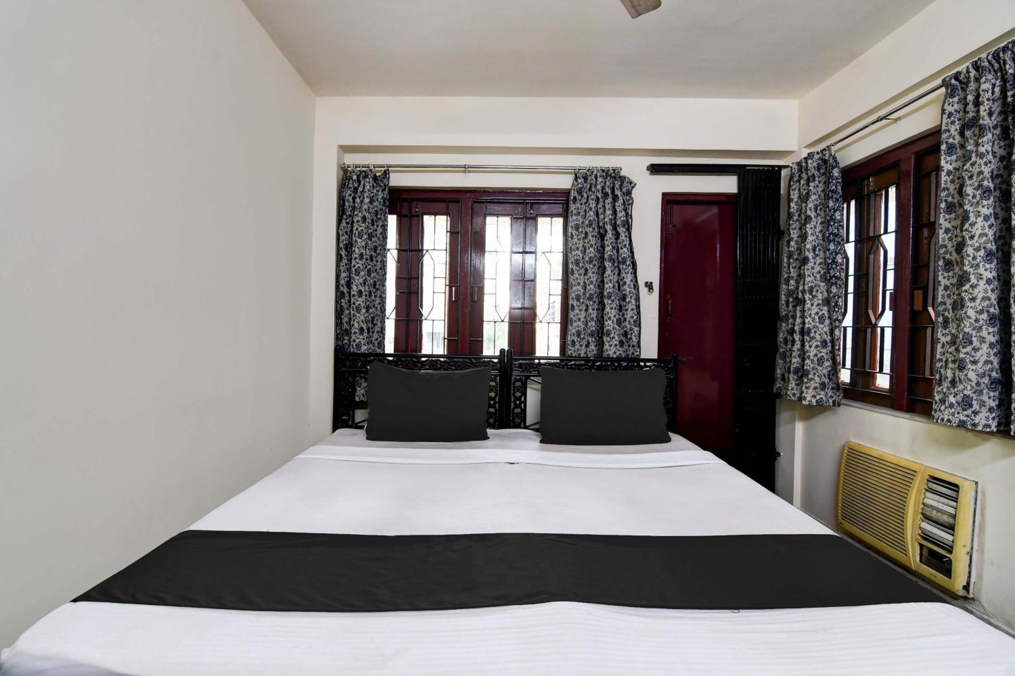 Oyo Simplex Guest House Behala Calcuta Exterior foto