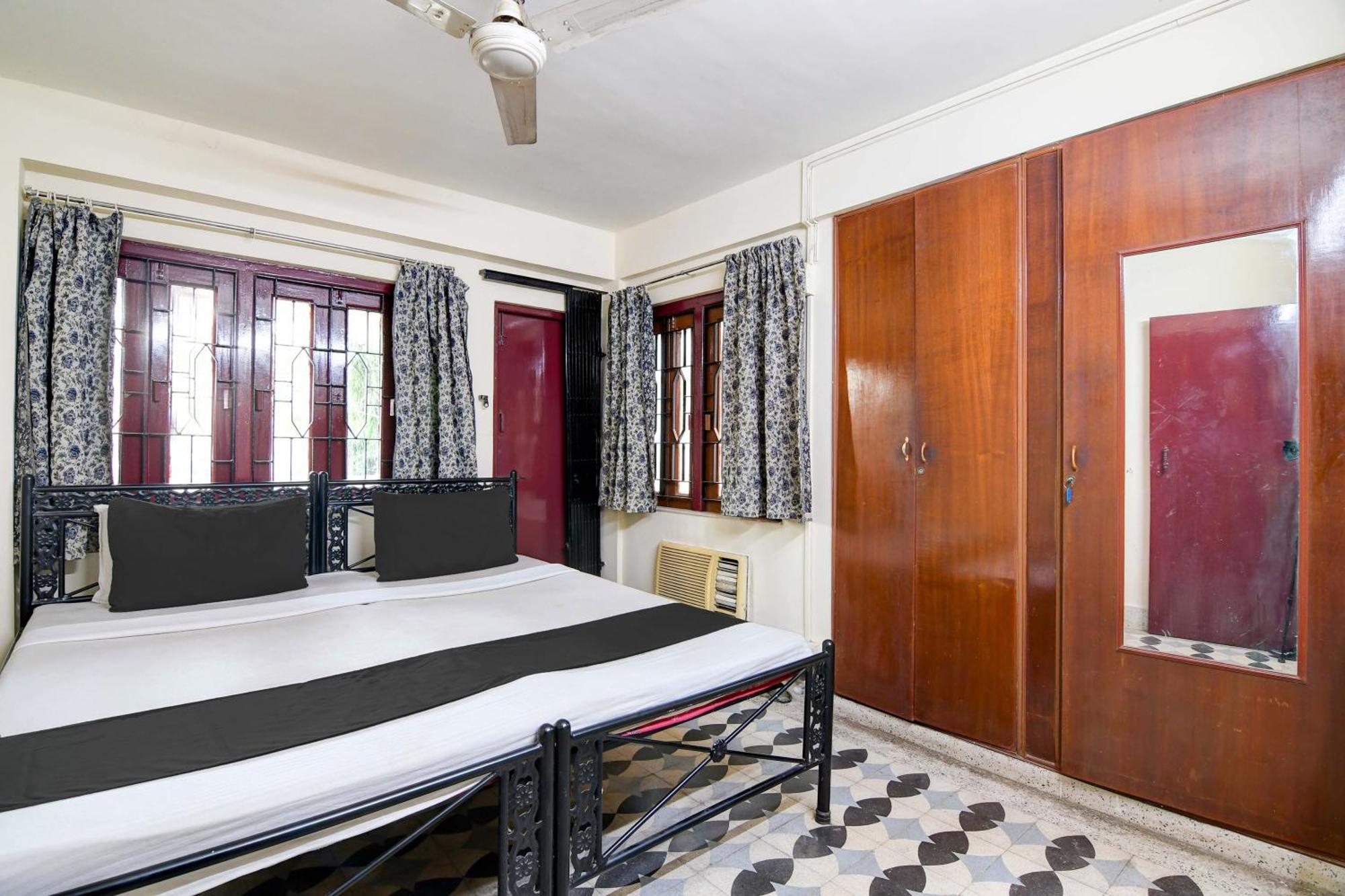 Oyo Simplex Guest House Behala Calcuta Exterior foto